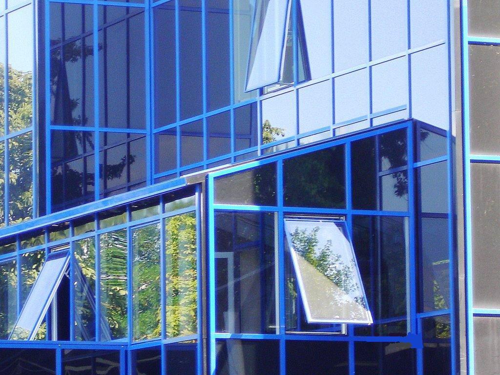 Алюминиевый витраж для здания Алюминиевый витраж для здания